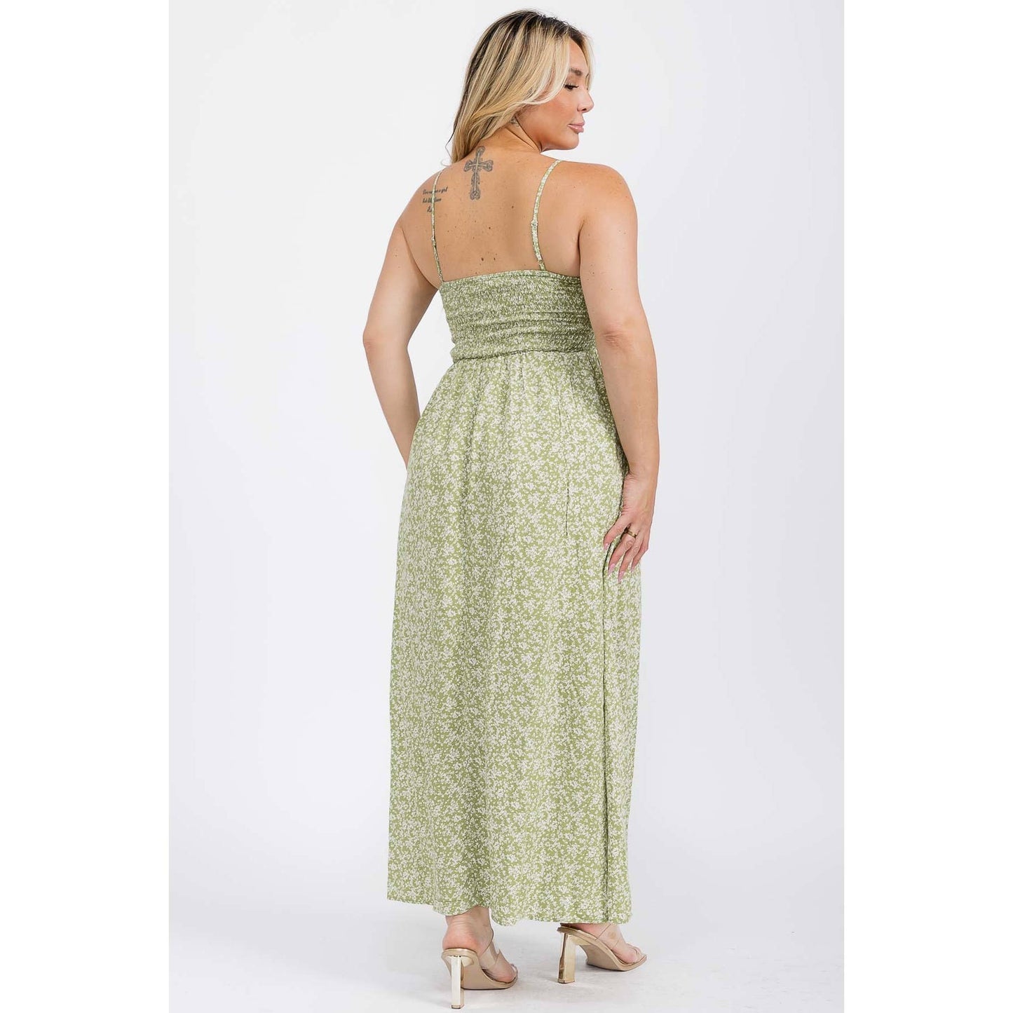 PLUS SIZE DITSY FLORAL V NECK SMOCKED BACK MAXI DRESS