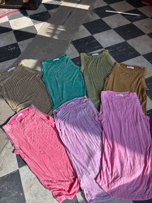 Ribbed Layering Tank