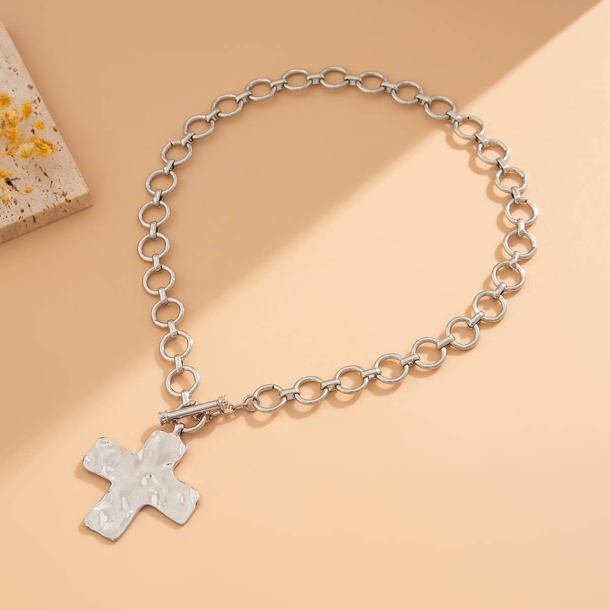 CHUNKY CROSS FRONT TOGGLE NECKLACE