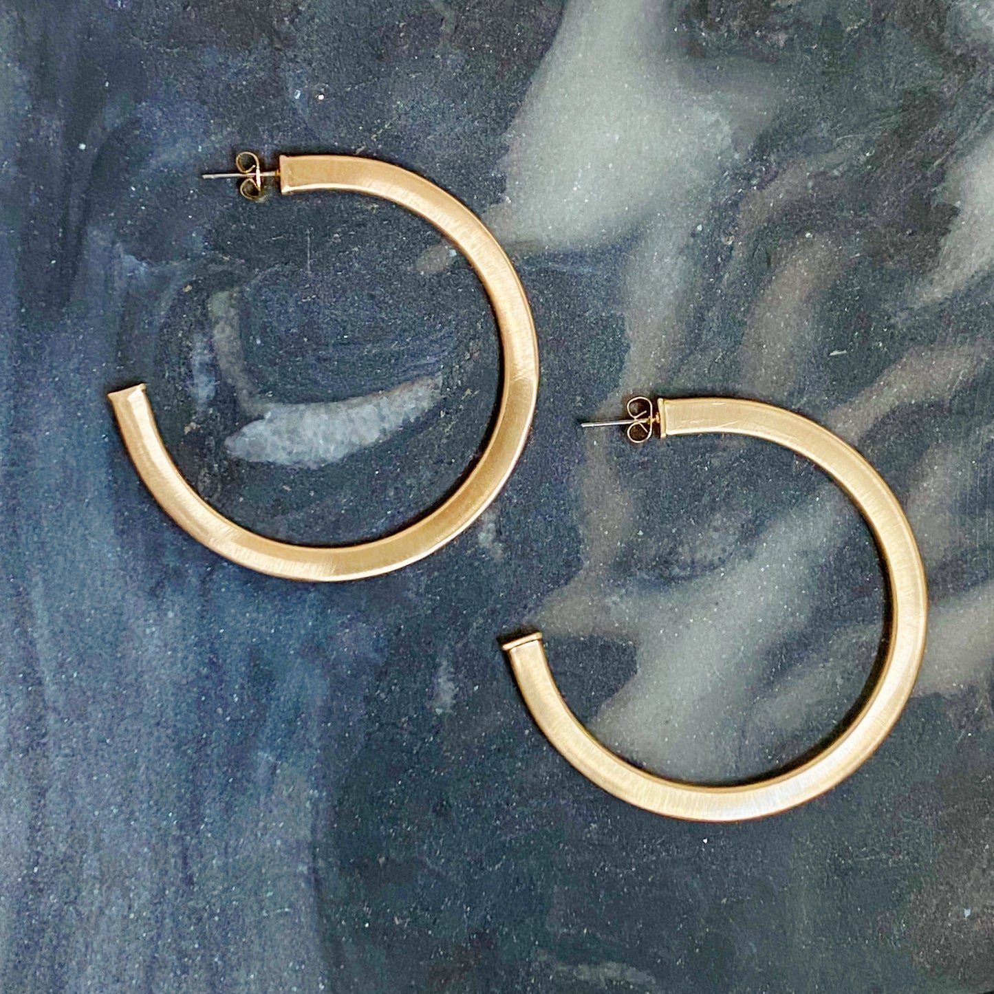 Overall Luxe Round Hoop Earrings