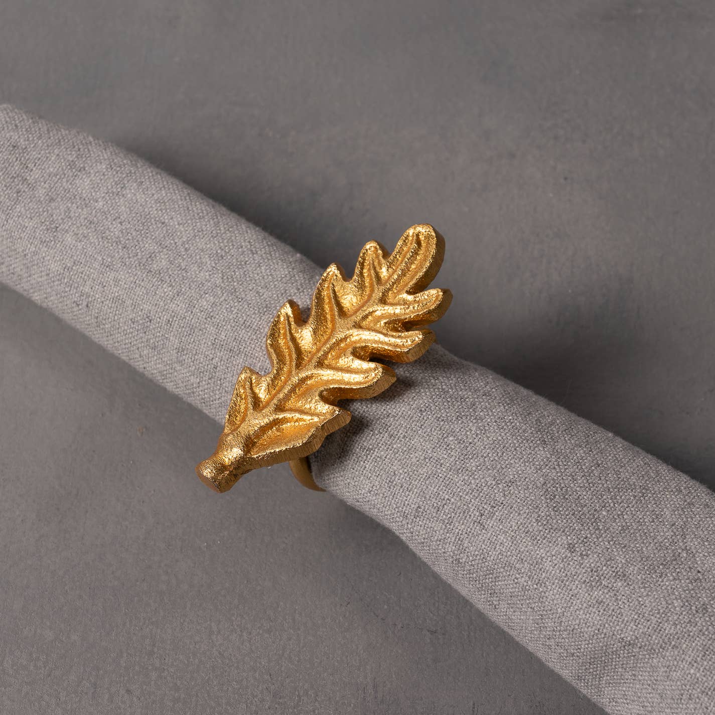 Golden Oak Leaf Napkin Ring