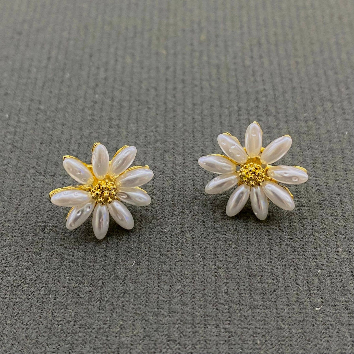 Daisy Ear Studs