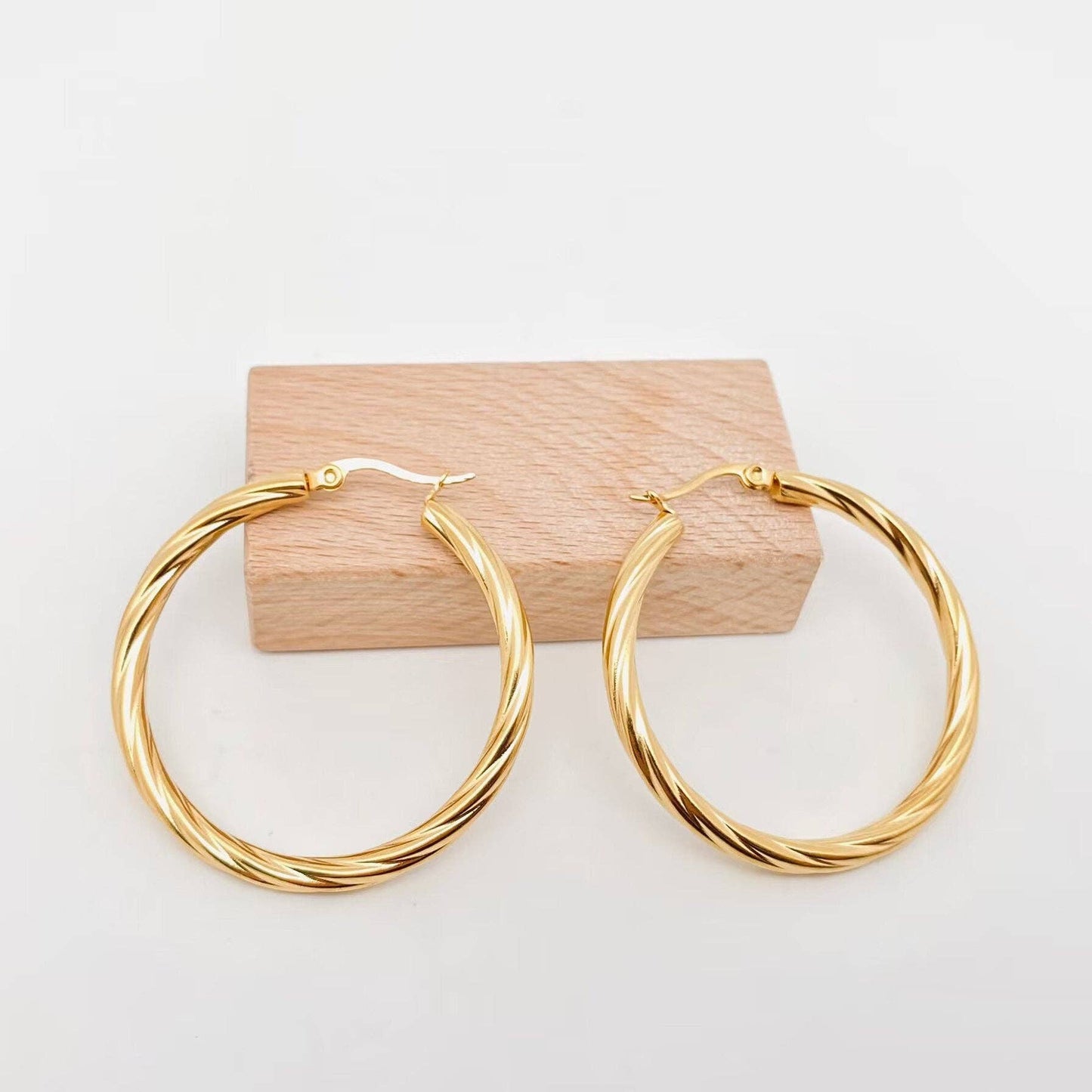 18K Gold Plated Stainless Steel Cable Hoop Earrings - FGS